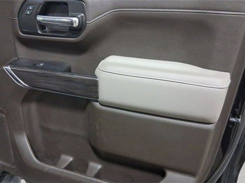 Used 2022 Chevrolet Silverado 1500 LTZ w/ LTZ Convenience Package II image 18