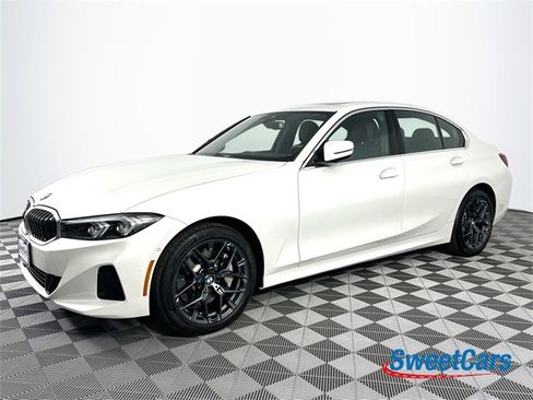 Used 2025 BMW 330i xDrive Sedan image 3