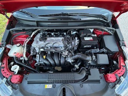 Used 2021 Toyota Corolla LE FWD image 12