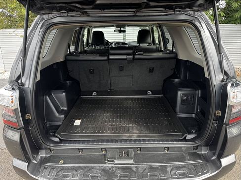 Used 2019 Toyota 4Runner SR5 Premium AWD/4WD image 29