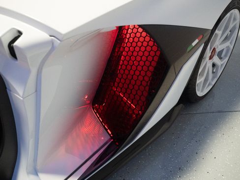 Used 2020 Lamborghini Aventador SVJ AWD/4WD image 70