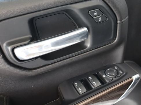 Used 2019 Chevrolet Silverado 1500 LT w/ All-Star Edition AWD/4WD image 17