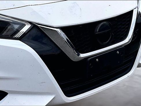 Used 2020 Nissan Versa S FWD image 28