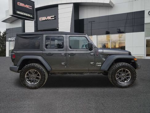 Used 2018 Jeep Wrangler Unlimited Sport S AWD/4WD image 26