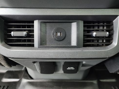 Used 2023 Ford F250 XLT w/ FX4 Off-Road Package image 35