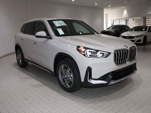 Used 2026 BMW X1 xDrive28i w/ Technology Package AWD/4WD image 8