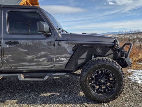 Used 2019 Jeep Wrangler Unlimited Sport S image 11