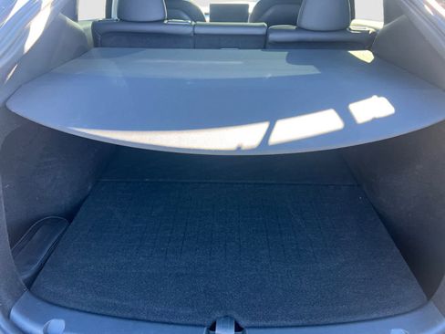 Used 2023 Tesla Model Y Long Range image 5