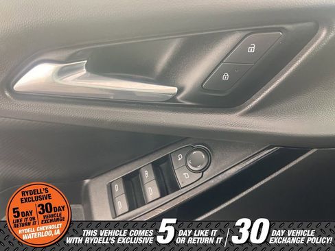 Certified 2025 Chevrolet Equinox LT w/ Convenience Package II image 25