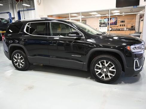 Used 2021 GMC Acadia SLE w/ Driver Convenience Package FWD image 4