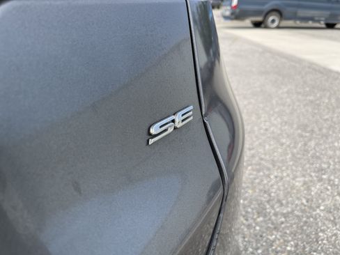 Used 2013 Ford Fusion SE FWD image 25