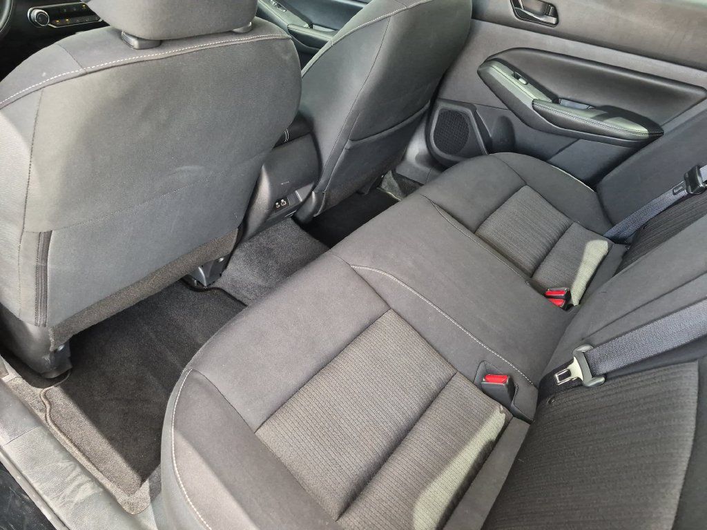Certified 2025 Nissan Altima 2.5 SV FWD image 34