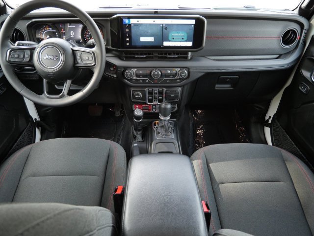 Used 2026 Jeep Gladiator Rubicon AWD/4WD image 13