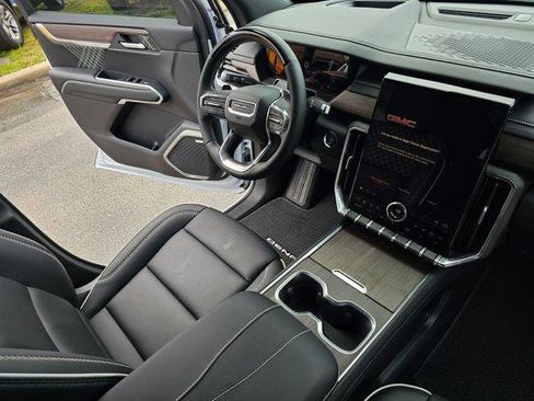New 2026 GMC Acadia Denali w/ Super Cruise Package FWD image 23