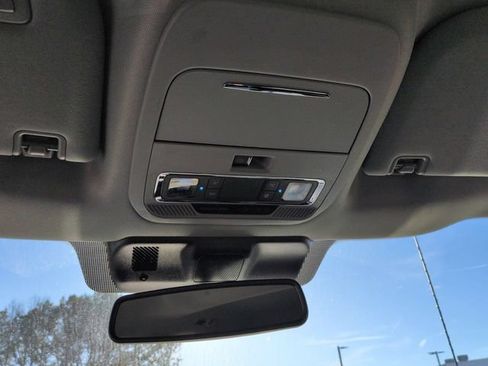 Used 2025 Ford F150 Lariat w/ Equipment Group 502A High AWD/4WD image 26