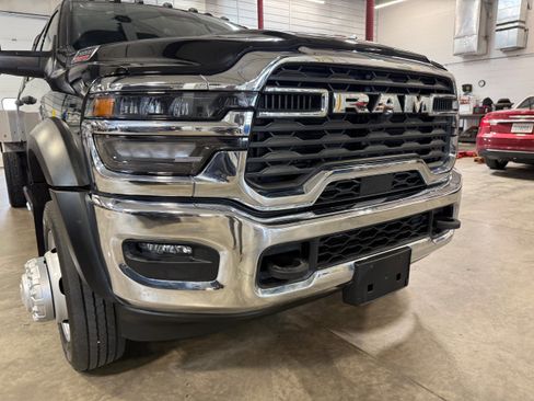 Used 2025 RAM 5500 Tradesman AWD/4WD image 2