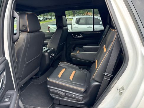 Used 2023 GMC Yukon AT4 w/ AT4 Premium Plus Package AWD/4WD image 7