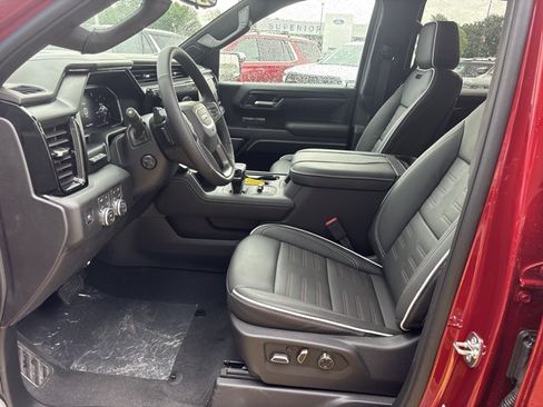 New 2026 GMC Sierra 1500 AT4X w/ LPO, Black Badging Package AWD/4WD image 16