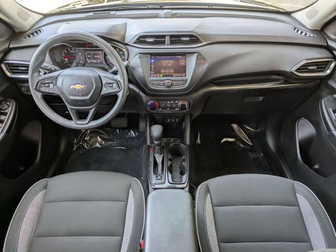 Used 2023 Chevrolet TrailBlazer LT FWD image 23