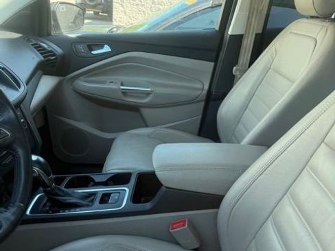 Used 2018 Ford Escape SEL FWD image 7