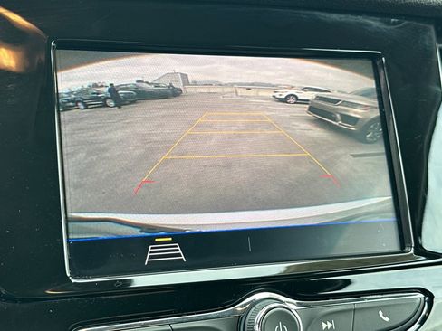 Used 2022 Buick Encore Preferred w/ Safety Package image 20