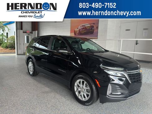 Used 2024 Chevrolet Equinox LT image 1