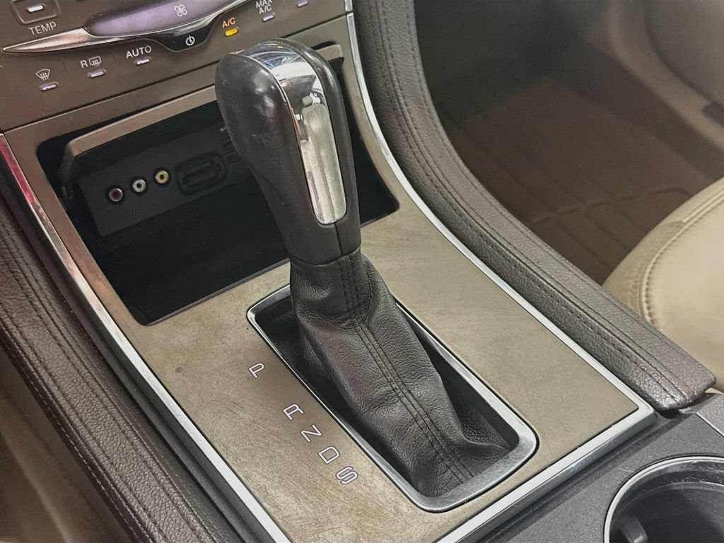 Used 2014 Lincoln MKX AWD image 16