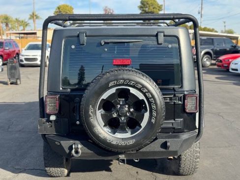 Used 2014 Jeep Wrangler Unlimited Sport w/ Max Tow Package AWD/4WD image 4