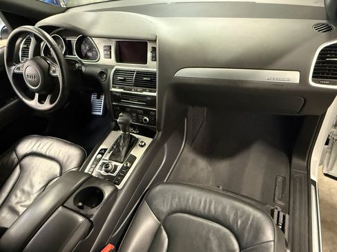 Used 2015 Audi Q7 3.0T S line Prestige w/ 21" S Line Plus Package AWD/4WD image 2