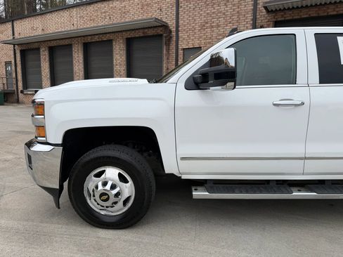 Used 2019 Chevrolet Silverado 3500 LTZ w/ Duramax Plus Package image 4