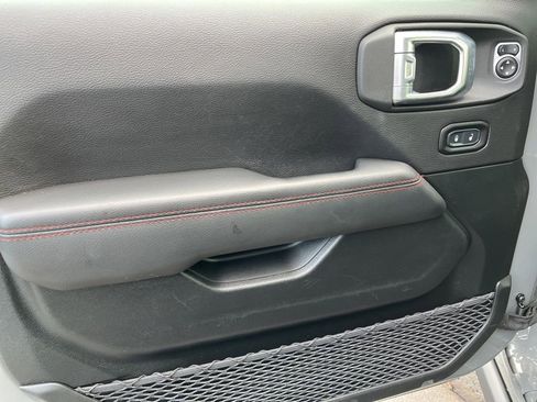 Used 2021 Jeep Wrangler Rubicon image 30