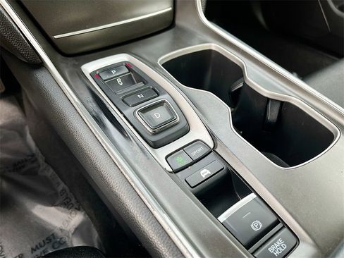 Used 2021 Honda Accord Hybrid image 16