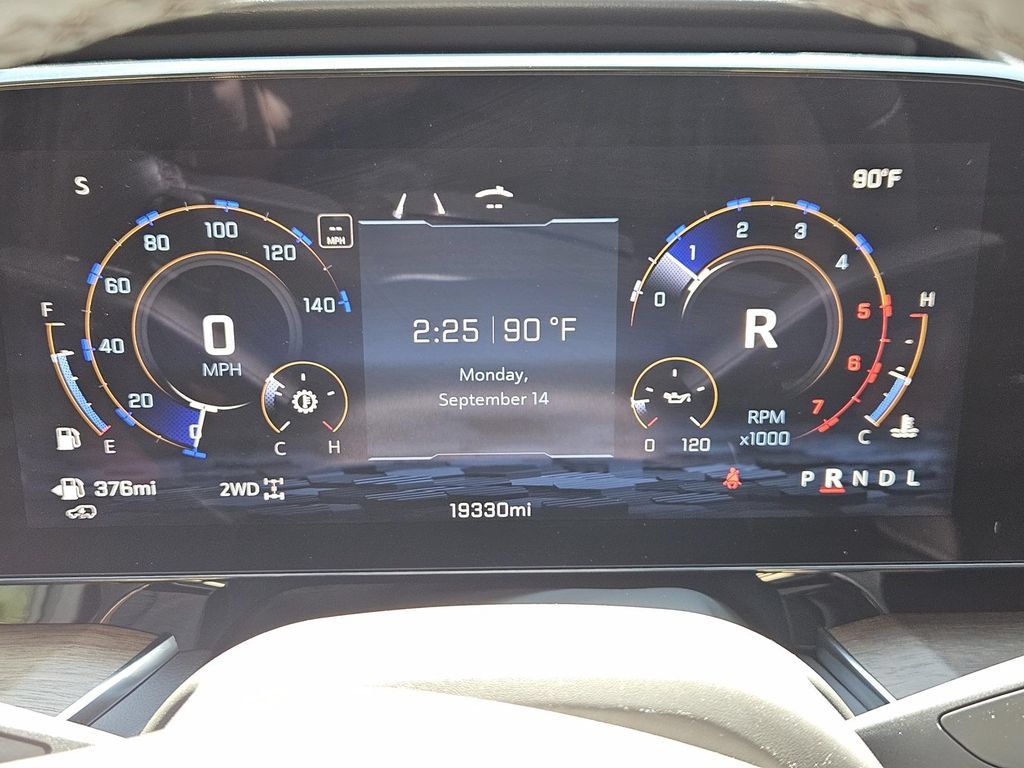 Used 2025 Chevrolet Tahoe High Country AWD/4WD image 35