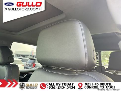 Used 2024 Chevrolet Silverado 1500 LT Trail Boss w/ Convenience Package II AWD/4WD image 18