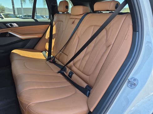 Used 2021 BMW X5 xDrive40i w/ Premium Package AWD/4WD image 30