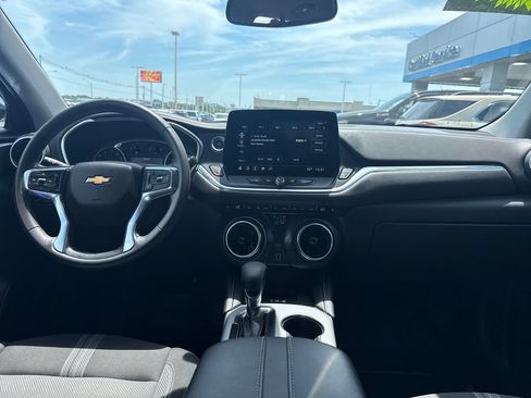 Used 2024 Chevrolet Blazer LT w/ Convenience Package FWD image 25