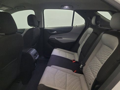 Used 2019 Chevrolet Equinox LS AWD/4WD image 18