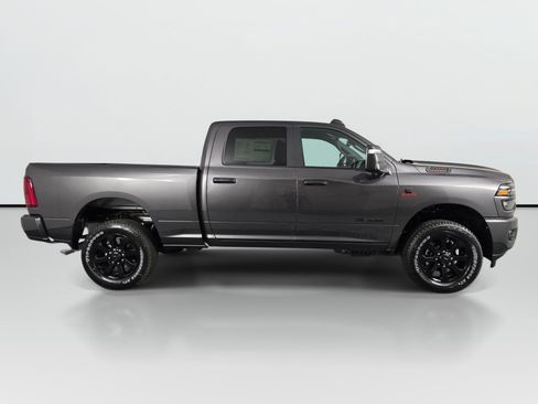 New 2026 RAM 2500 Big Horn AWD/4WD image 4