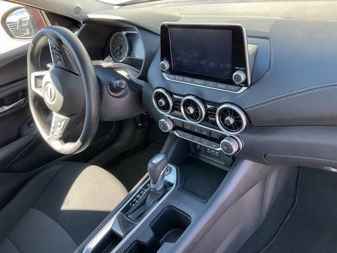 Used 2024 Nissan Sentra SV image 11