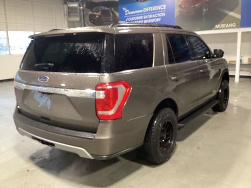 Used 2019 Ford Expedition XLT w/ Equipment Group 201A image 6