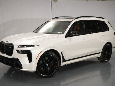 Used 2025 BMW X7 M60i image 1
