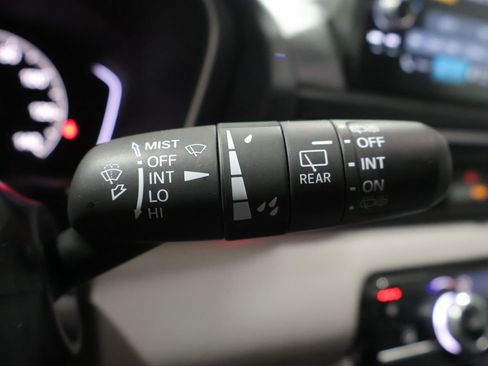 Used 2025 Honda Pilot EX-L image 39