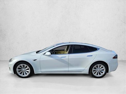 Used 2017 Tesla Model S 90D image 9