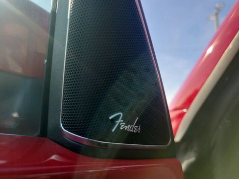 Used 2019 Volkswagen Beetle 2.0T SE w/ SE Premium Package image 33