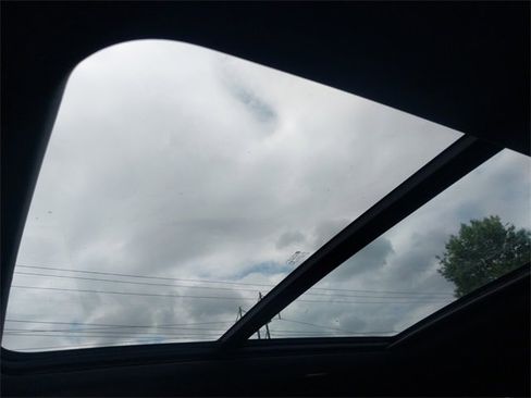 Used 2021 Chevrolet Tahoe Z71 image 27