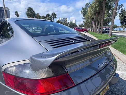 Used 2003 Porsche 911 Turbo AWD/4WD image 30
