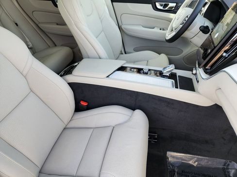 New 2026 Volvo XC60 B5 Ultra w/ Protection Package Premier image 4