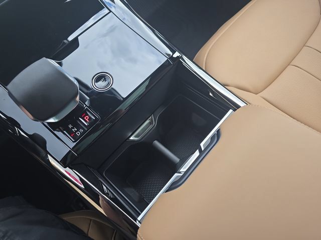 New 2026 Land Rover Range Rover Sport SE AWD/4WD image 18
