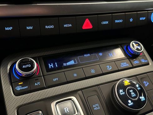 Used 2023 Hyundai Palisade SEL image 16