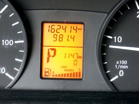 Used 2015 Freightliner Sprinter 2500 image 16